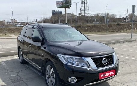 Nissan Pathfinder, 2015 год, 3 200 000 рублей, 1 фотография