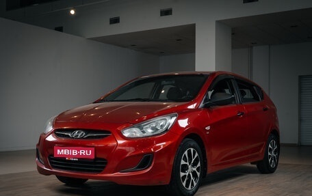 Hyundai Solaris II рестайлинг, 2013 год, 1 020 000 рублей, 1 фотография