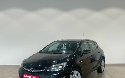 Opel Astra J, 2013 год, 899 000 рублей, 1 фотография