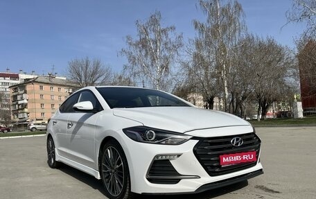 Hyundai Avante, 2017 год, 1 990 000 рублей, 1 фотография