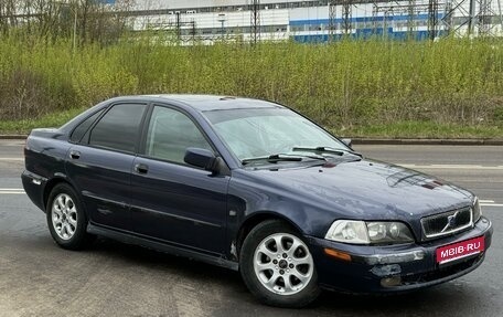 Volvo S40 II, 2001 год, 250 000 рублей, 1 фотография