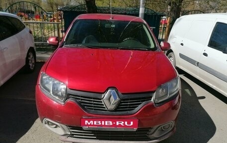 Renault Logan II, 2014 год, 435 000 рублей, 1 фотография