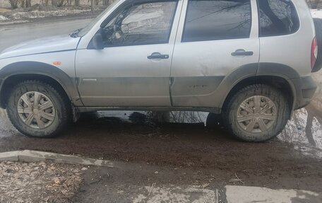 Chevrolet Niva I рестайлинг, 2011 год, 369 000 рублей, 1 фотография