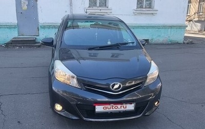 Toyota Vitz, 2012 год, 550 000 рублей, 1 фотография