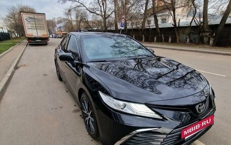 Toyota Camry, 2021 год, 4 350 000 рублей, 2 фотография