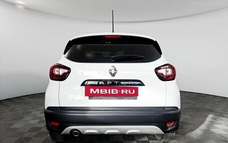 Renault Kaptur I рестайлинг, 2021 год, 2 017 000 рублей, 6 фотография