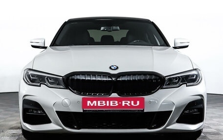 BMW 3 серия, 2019 год, 4 588 000 рублей, 2 фотография