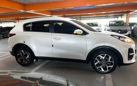 KIA Sportage IV рестайлинг, 2020 год, 2 390 000 рублей, 4 фотография