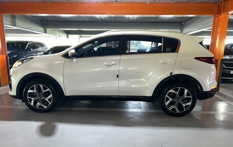 KIA Sportage IV рестайлинг, 2020 год, 2 390 000 рублей, 7 фотография