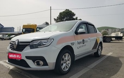 Renault Logan II, 2018 год, 888 000 рублей, 1 фотография