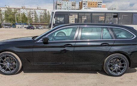 BMW 5 серия, 2018 год, 3 550 000 рублей, 2 фотография
