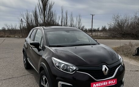 Renault Kaptur I рестайлинг, 2017 год, 1 490 000 рублей, 3 фотография