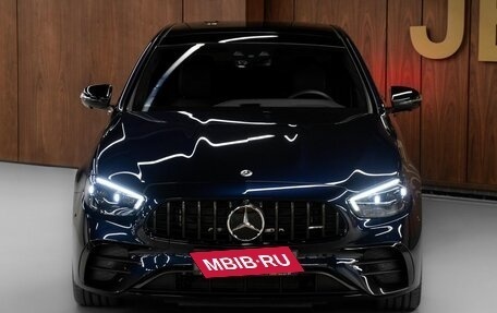 Mercedes-Benz E-Класс AMG, 2023 год, 13 000 000 рублей, 3 фотография