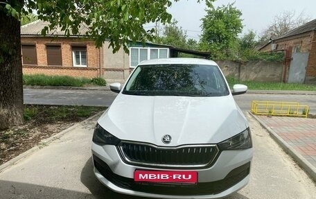 Skoda Rapid II, 2021 год, 1 570 000 рублей, 1 фотография