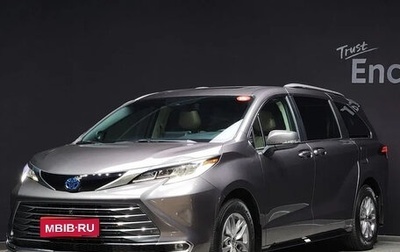 Toyota Sienna, 2021 год, 6 000 000 рублей, 1 фотография