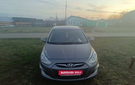 Hyundai Solaris II рестайлинг, 2012 год, 890 000 рублей, 2 фотография