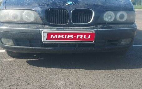 BMW 5 серия, 1999 год, 310 000 рублей, 3 фотография