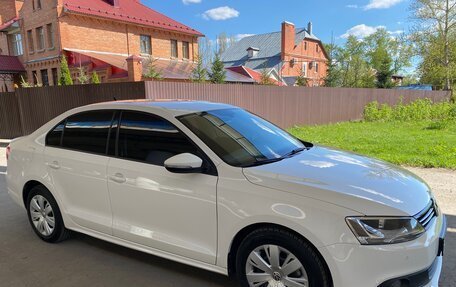 Volkswagen Jetta VI, 2012 год, 1 245 000 рублей, 2 фотография