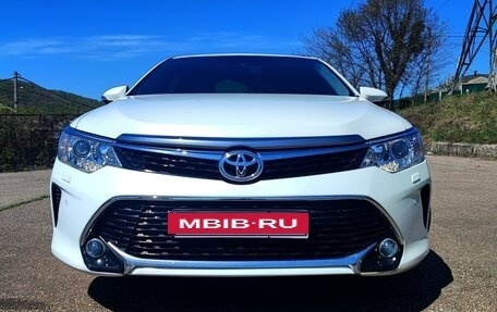 Toyota Camry, 2016 год, 2 300 000 рублей, 6 фотография