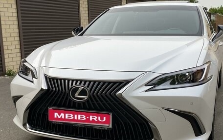 Lexus ES VII, 2021 год, 4 450 000 рублей, 3 фотография