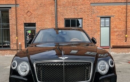 Bentley Bentayga I, 2017 год, 11 500 000 рублей, 2 фотография