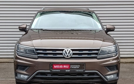 Volkswagen Tiguan II, 2017 год, 2 225 000 рублей, 2 фотография
