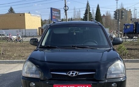 Hyundai Tucson III, 2008 год, 990 000 рублей, 1 фотография