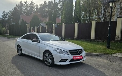 Mercedes-Benz E-Класс, 2013 год, 800 000 рублей, 1 фотография