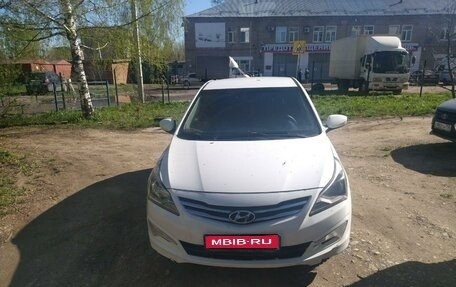 Hyundai Solaris II рестайлинг, 2014 год, 990 000 рублей, 1 фотография