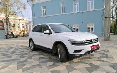Volkswagen Tiguan II, 2018 год, 2 715 000 рублей, 1 фотография