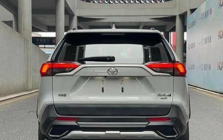 Toyota RAV4, 2021 год, 3 200 999 рублей, 5 фотография