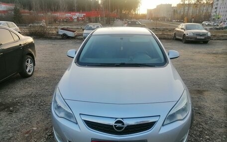 Opel Astra J, 2012 год, 900 000 рублей, 2 фотография