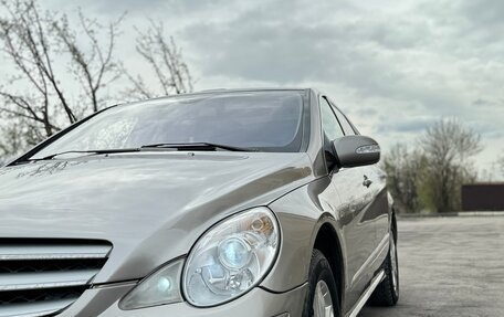 Mercedes-Benz R-Класс, 2005 год, 800 000 рублей, 2 фотография