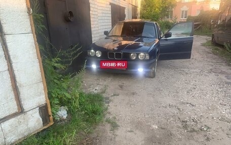 BMW 5 серия, 1989 год, 600 000 рублей, 3 фотография