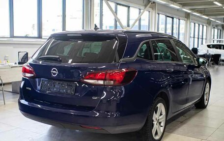 Opel Astra K, 2017 год, 1 439 000 рублей, 2 фотография
