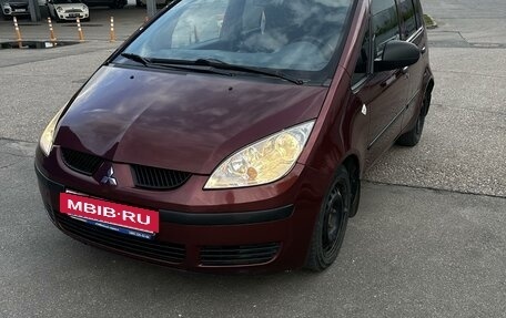 Mitsubishi Colt VI рестайлинг, 2006 год, 420 000 рублей, 2 фотография