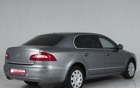 Skoda Superb III рестайлинг, 2011 год, 933 000 рублей, 4 фотография