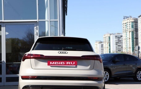 Audi e-tron I, 2020 год, 6 000 000 рублей, 5 фотография