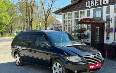 Chrysler Voyager IV, 2004 год, 990 000 рублей, 4 фотография