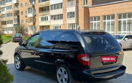 Chrysler Voyager IV, 2004 год, 990 000 рублей, 7 фотография