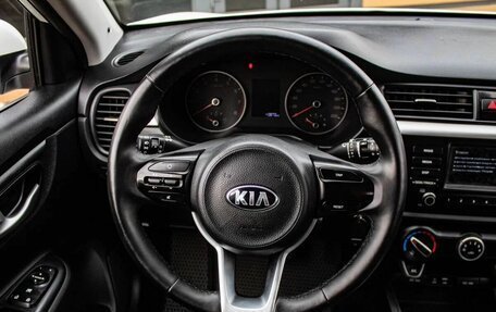 KIA Rio IV, 2018 год, 1 659 000 рублей, 6 фотография