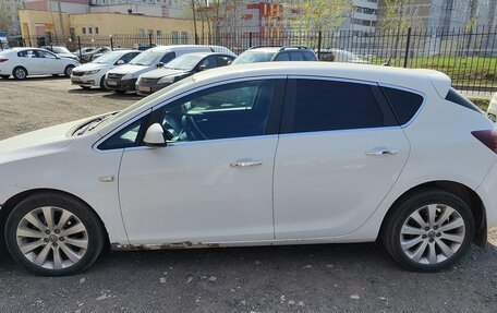 Opel Astra J, 2013 год, 700 000 рублей, 4 фотография