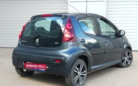 Peugeot 107 I рестайлинг, 2012 год, 589 000 рублей, 2 фотография