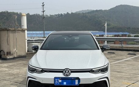 Volkswagen Golf VIII, 2021 год, 1 766 000 рублей, 2 фотография