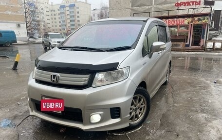 Honda Freed I, 2012 год, 1 330 000 рублей, 3 фотография
