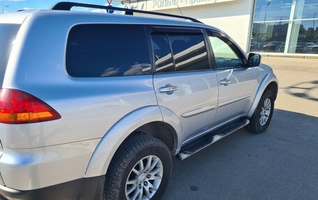 Mitsubishi Pajero Sport II рестайлинг, 2011 год, 2 400 000 рублей, 4 фотография