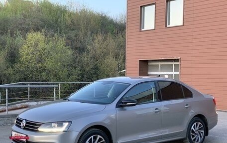 Volkswagen Jetta VI, 2017 год, 1 464 000 рублей, 2 фотография