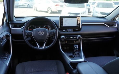 Toyota RAV4, 2019 год, 3 249 000 рублей, 6 фотография
