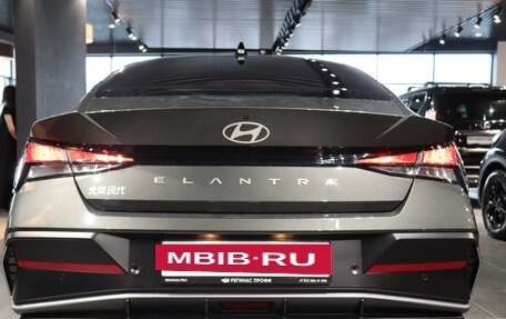 Hyundai Elantra, 2023 год, 2 599 000 рублей, 8 фотография