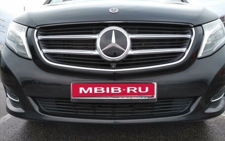 Mercedes-Benz V-Класс, 2017 год, 5 650 000 рублей, 4 фотография
